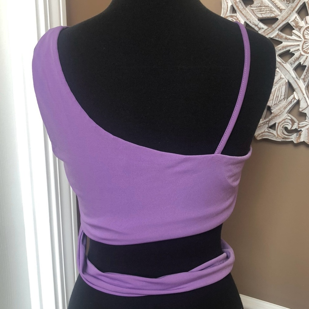 Purple Cutout Crop Tank Top - Picture 4 of 6